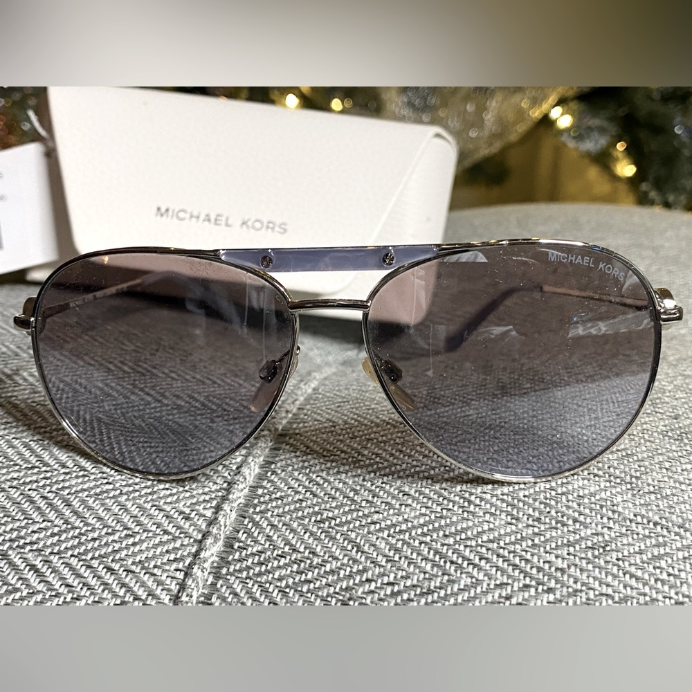 Michael Kors true royal/carbon aviator sunglasses. NWT.